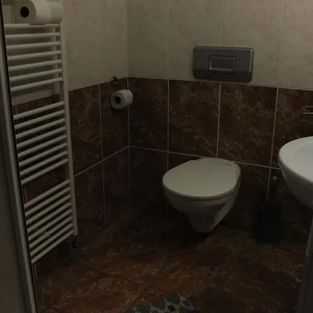 Patriot Hotel 4*